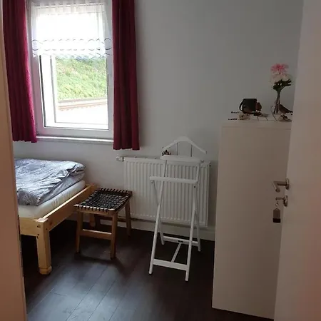 Haus Vogelgesang 度假居 *