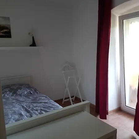 Haus Vogelgesang 度假居 *